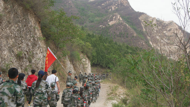 研学旅游活动风险防范——野外探险