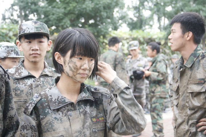 中合育才“玫瑰军校”系列夏令营的特色是有哪些？